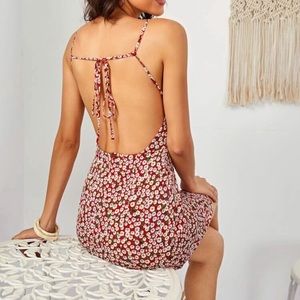 NWOT Tie Back Floral Dress